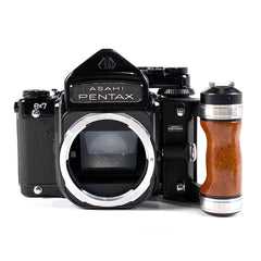 ペンタックス PENTAX 6X7 ボディ TTLファインダー ウッドグリップ付 中判カメラ カメラ 【中古】cambb