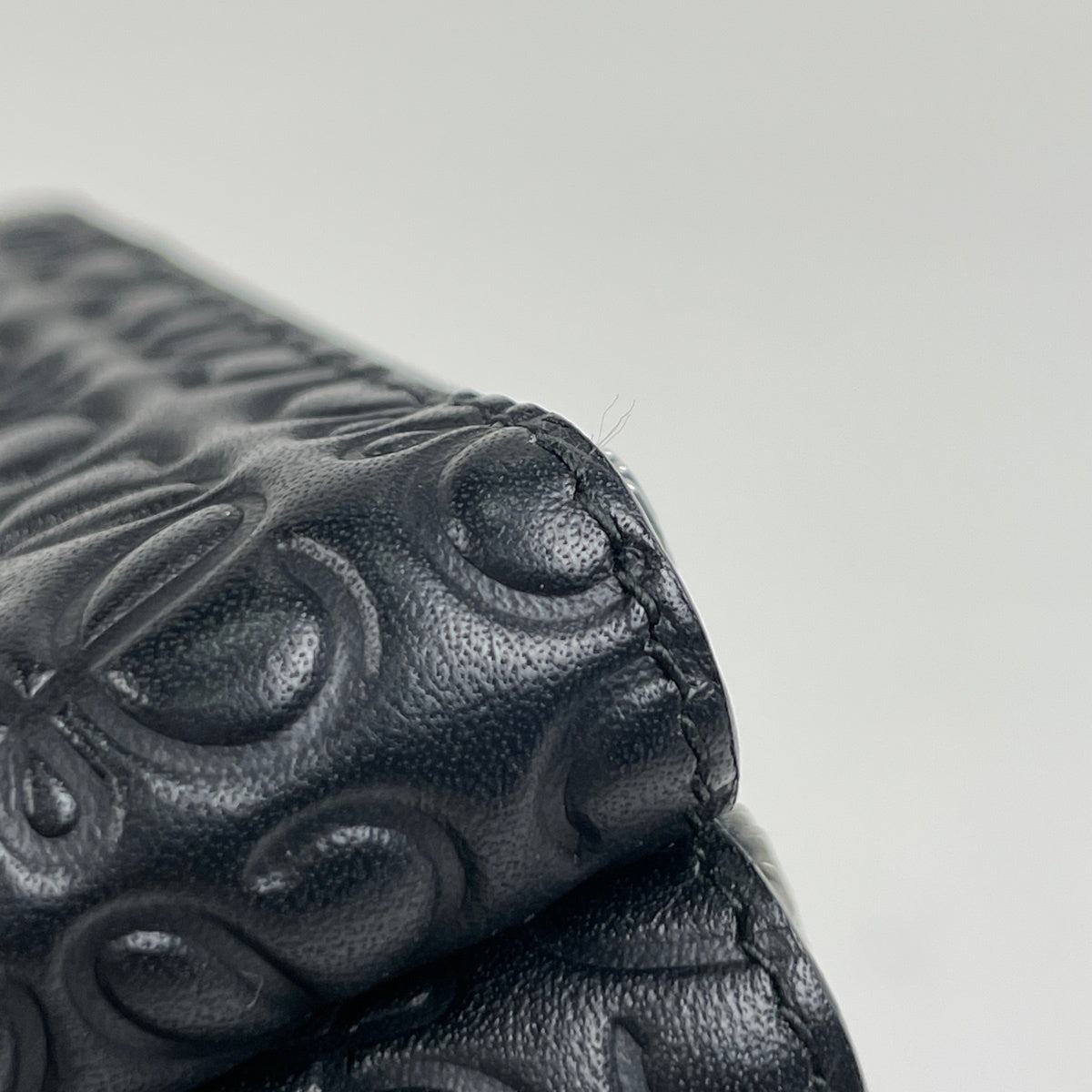 プー ロエベ 二つ折り アナグラム ラウンドファスナー レザー ブラック ロエベ LOEWE アナグラム ラウンドファスナー 財布 ダブルファスナー