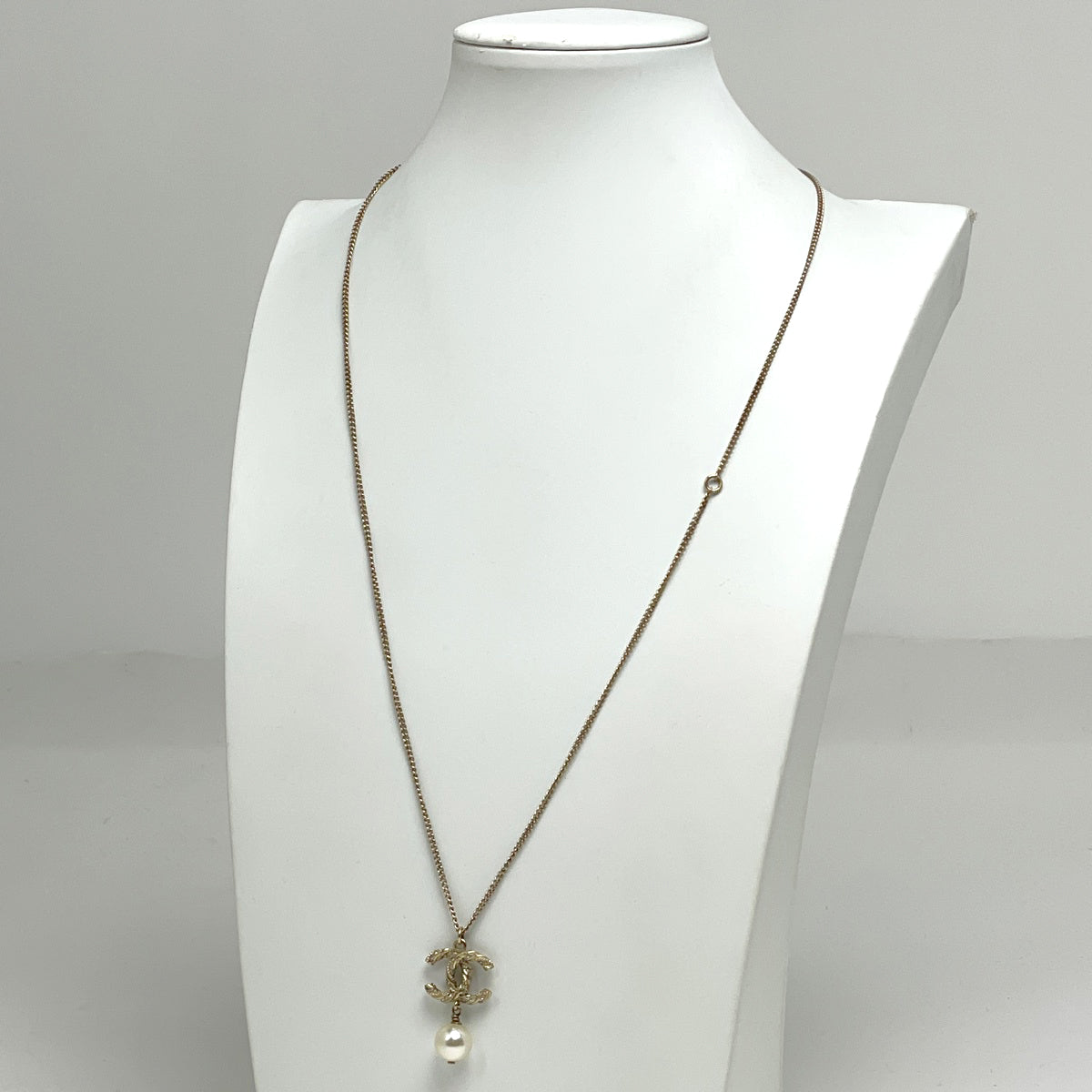 シャネル ココマーク フェイクパール ネックレス ラインストーン