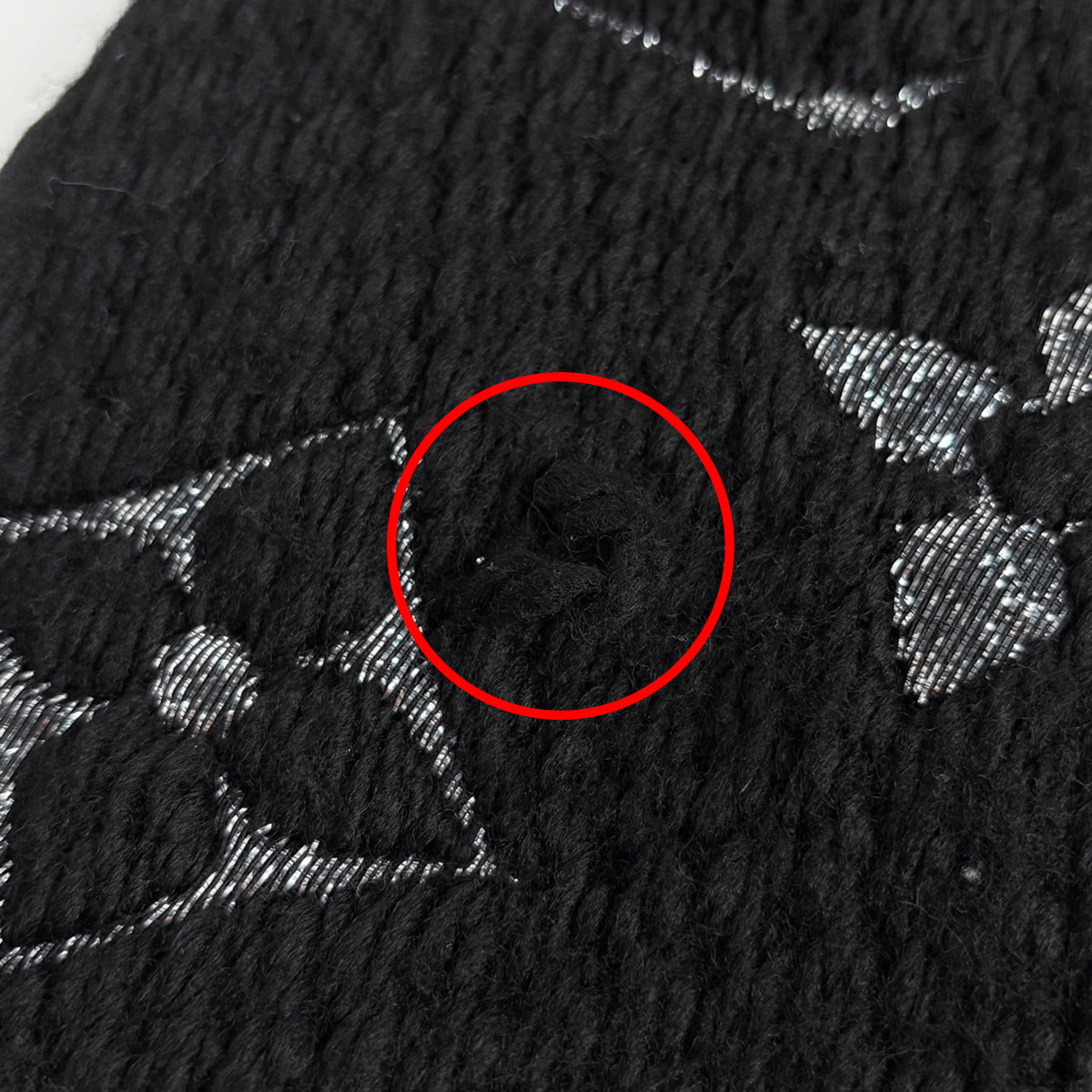 ルイ・ヴィトン エシャルプ ロゴ マニア シャイン モノグラム マフラー