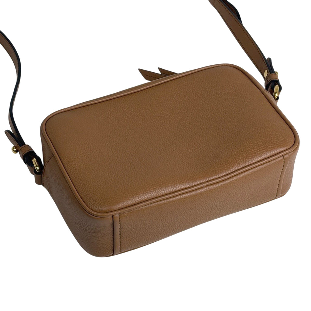 プラダ ロゴ ショルダーバッグ 斜め掛け ショルダーバッグ レザー