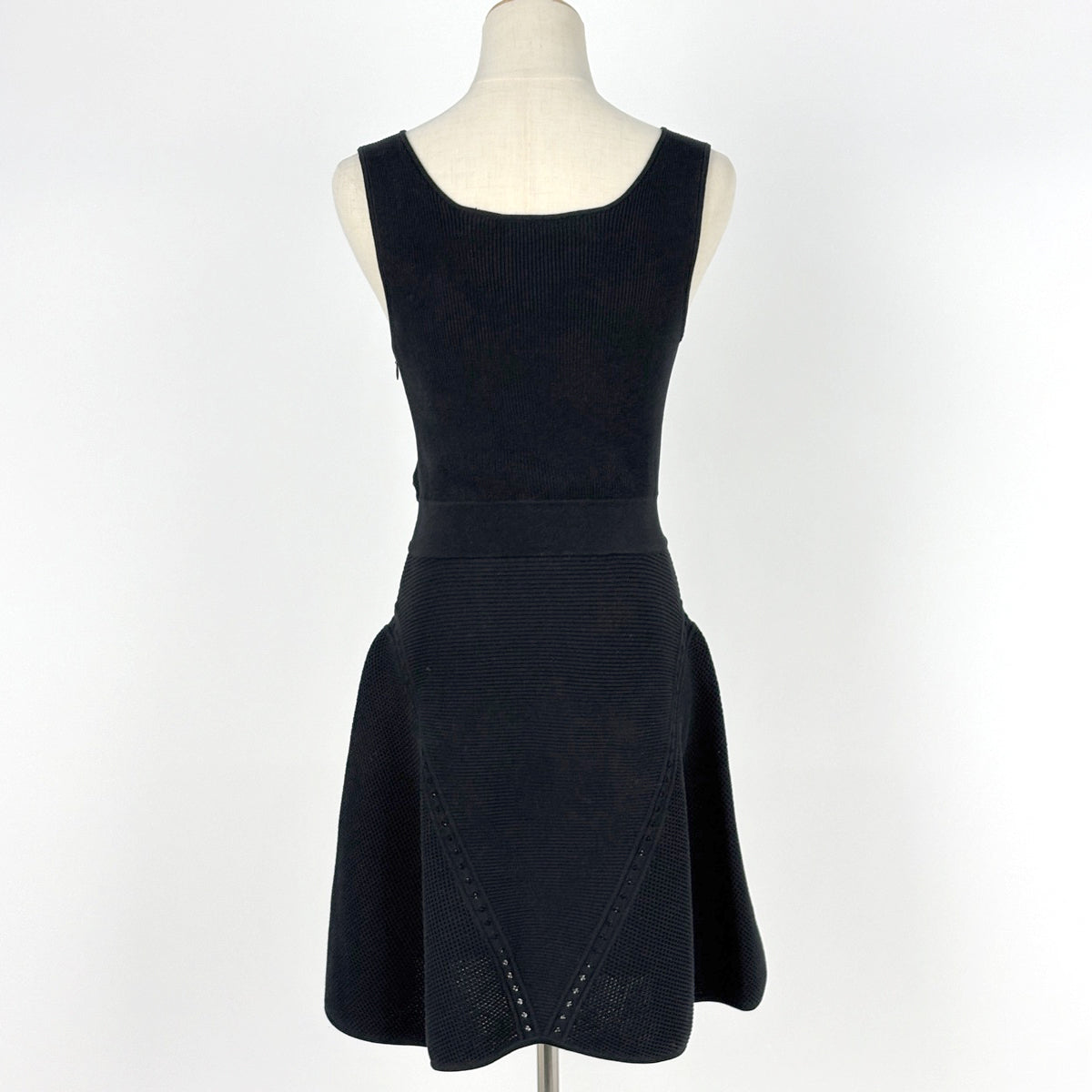 シャネル ノースリーブ ニット ワンピース ココマークボタン