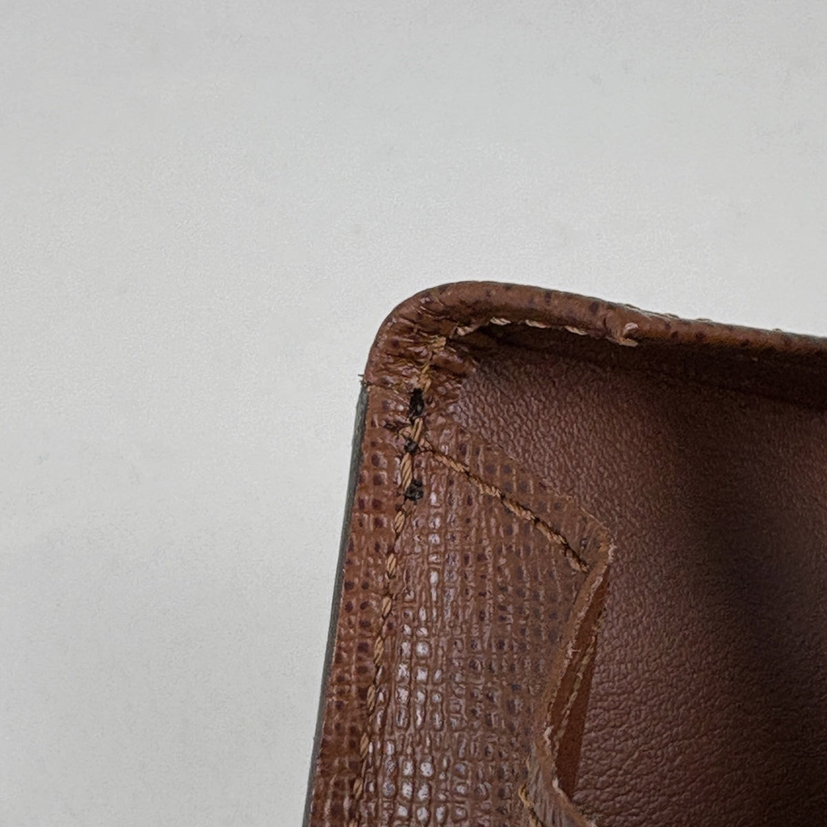 ルイ・ヴィトン ポルトモネ プラ 小銭入れ 二つ折り財布 モノグラム