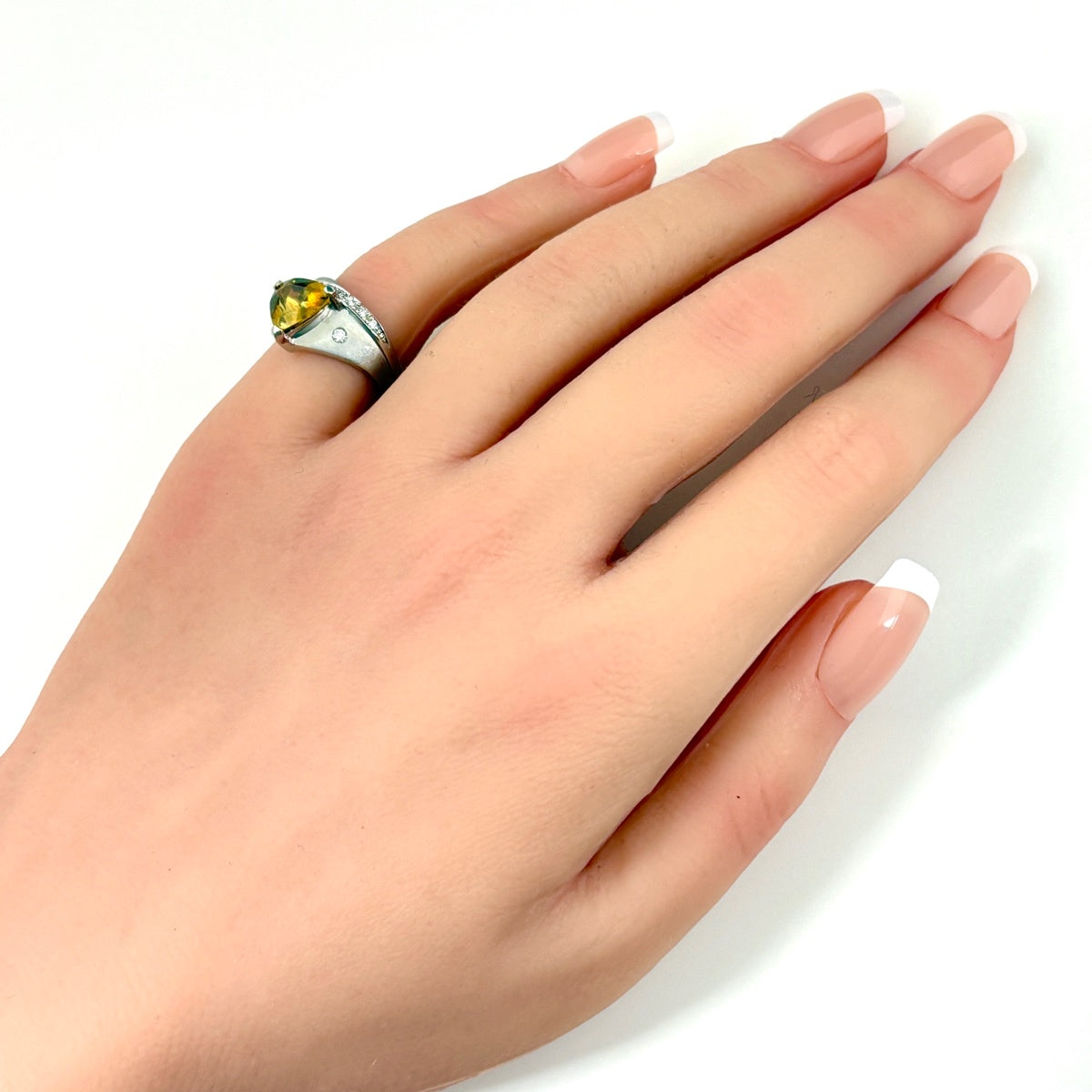 スフェーン デザインリング プラチナ メレダイヤ 指輪 リング 9号