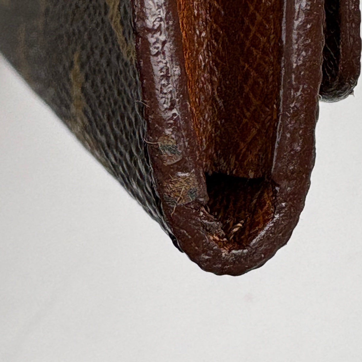 ルイ・ヴィトン ポルト エン 3 カルト クレディ 札入れ カード入れ 円