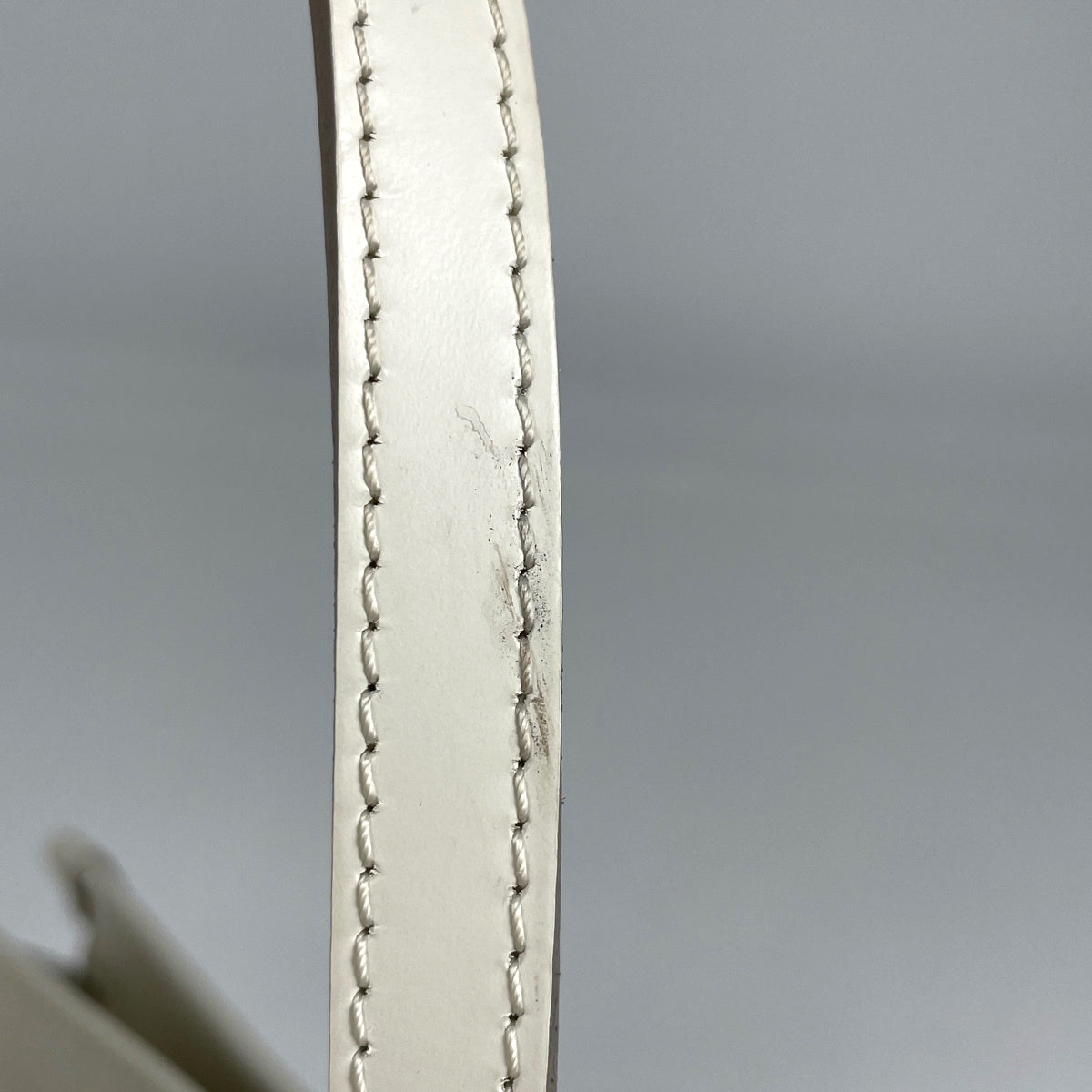 ルイ・ヴィトン マドレーヌPM ショルダーバッグ エピ M5933J