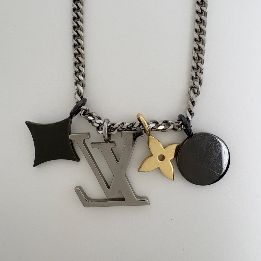 ルイ・ヴィトン ペンダント LV インスティンクト ネックレス メタル
