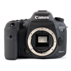 【在庫一掃】 キヤノン Canon EOS 7D Mark II ボディ デジタル 一眼レフカメラ カメラ 【中古】cambb