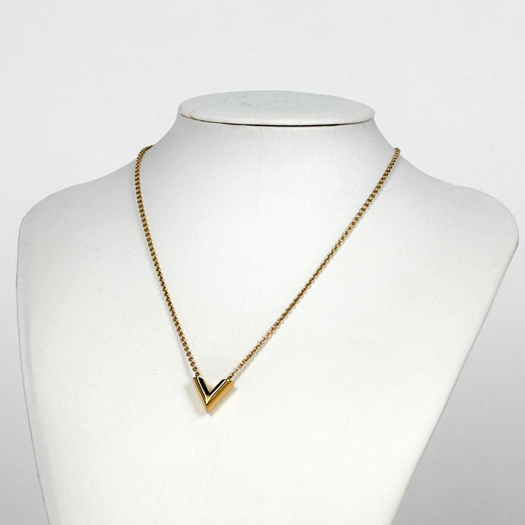 極美品✨　ルイヴィトン　ネックレス　M00324　ロゴ　刻印　1590 ルイ・ヴィトン エセンシャル V ネックレス ロゴ ネックレス GP