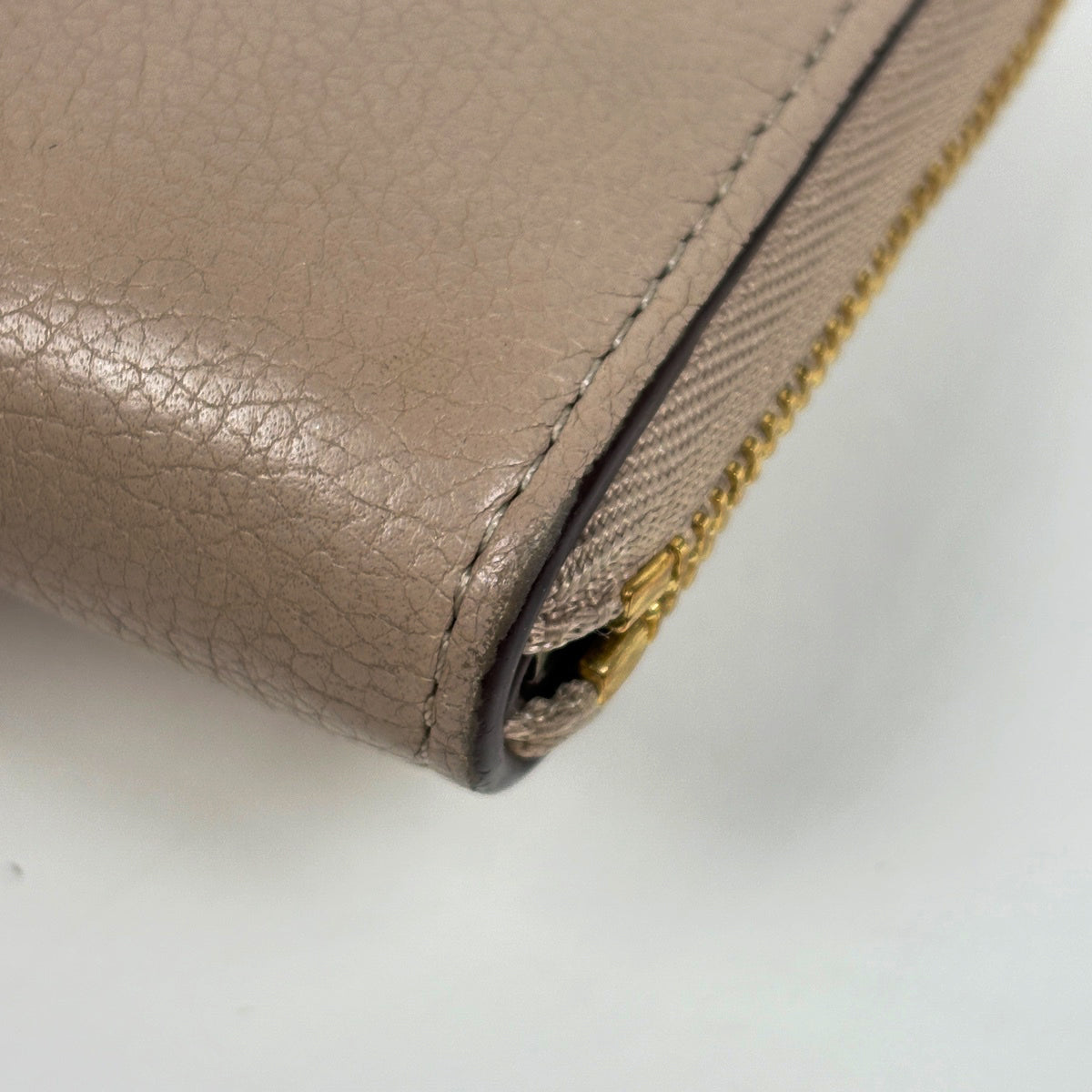 ルイ・ヴィトン ロックミー ジッピー コインパース カードケース