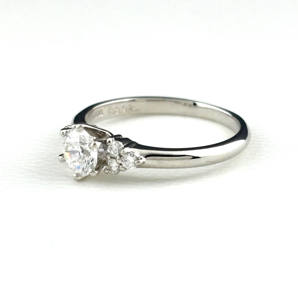 ダイヤモンド デザインリング リング 8号 Pt900 ダイヤモンド