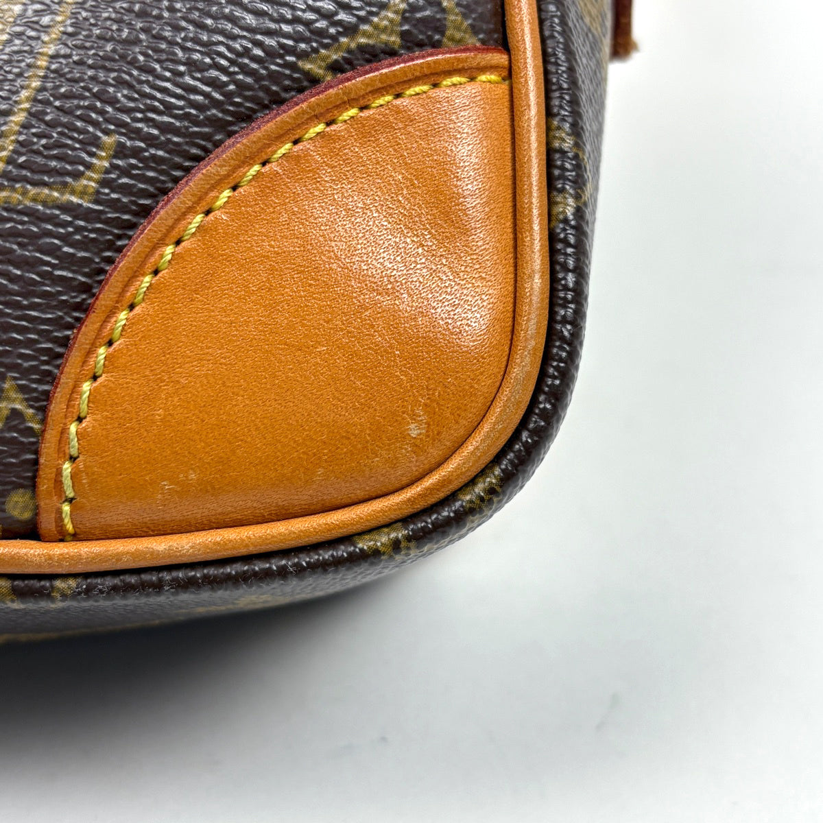 ルイ・ヴィトン トロカデロ 27 斜め掛け ショルダーバッグ モノグラム