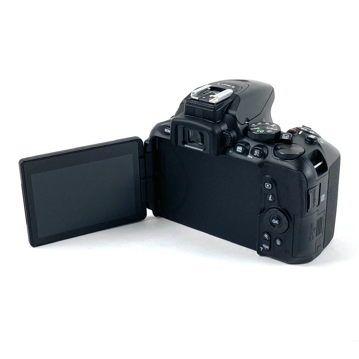 ニコン Nikon D5600 ボディ デジタル 一眼レフカメラ カメラ 【中古