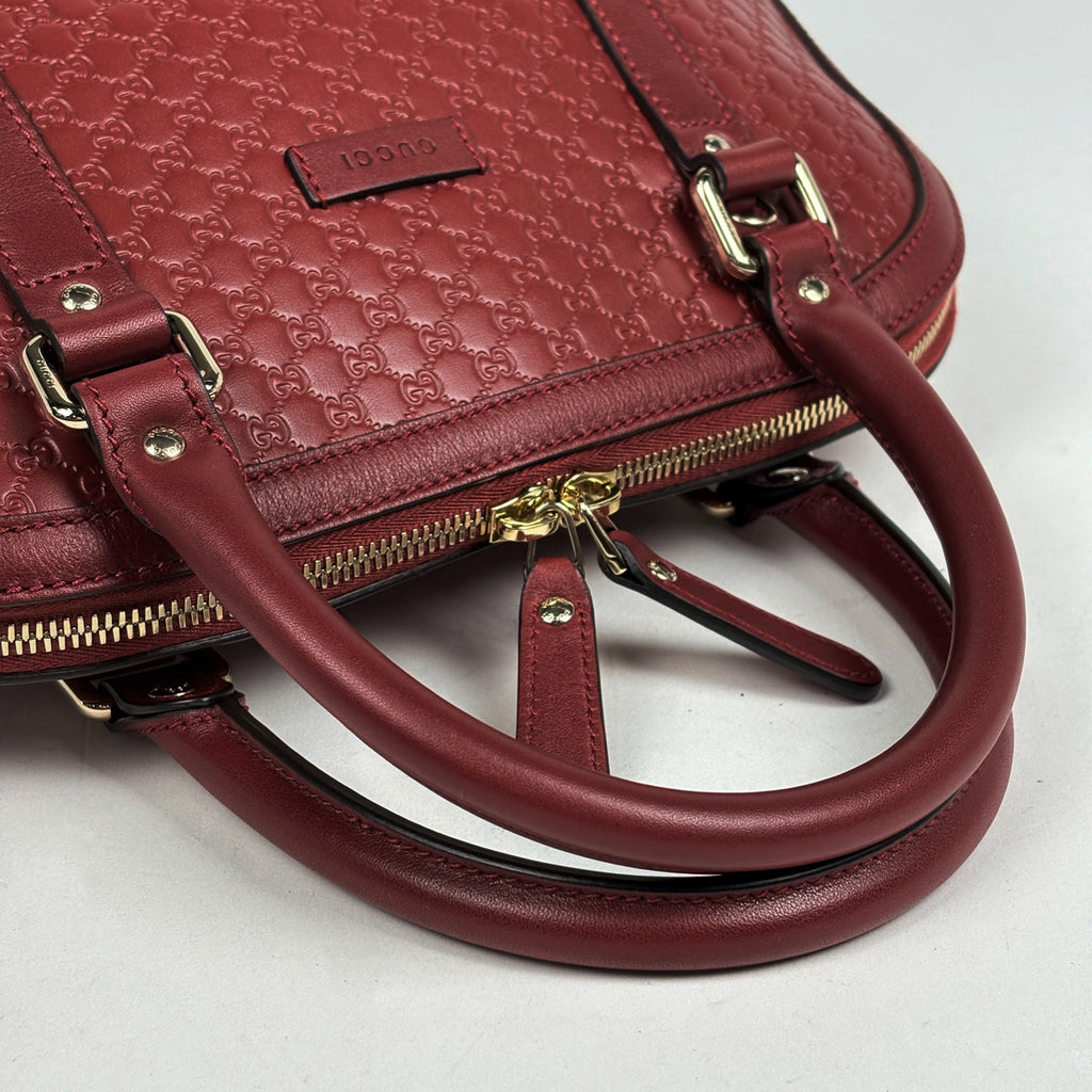 GUCCI シマ ハンドバッグ GUCCIシマレザーショルダーバック鍵付き