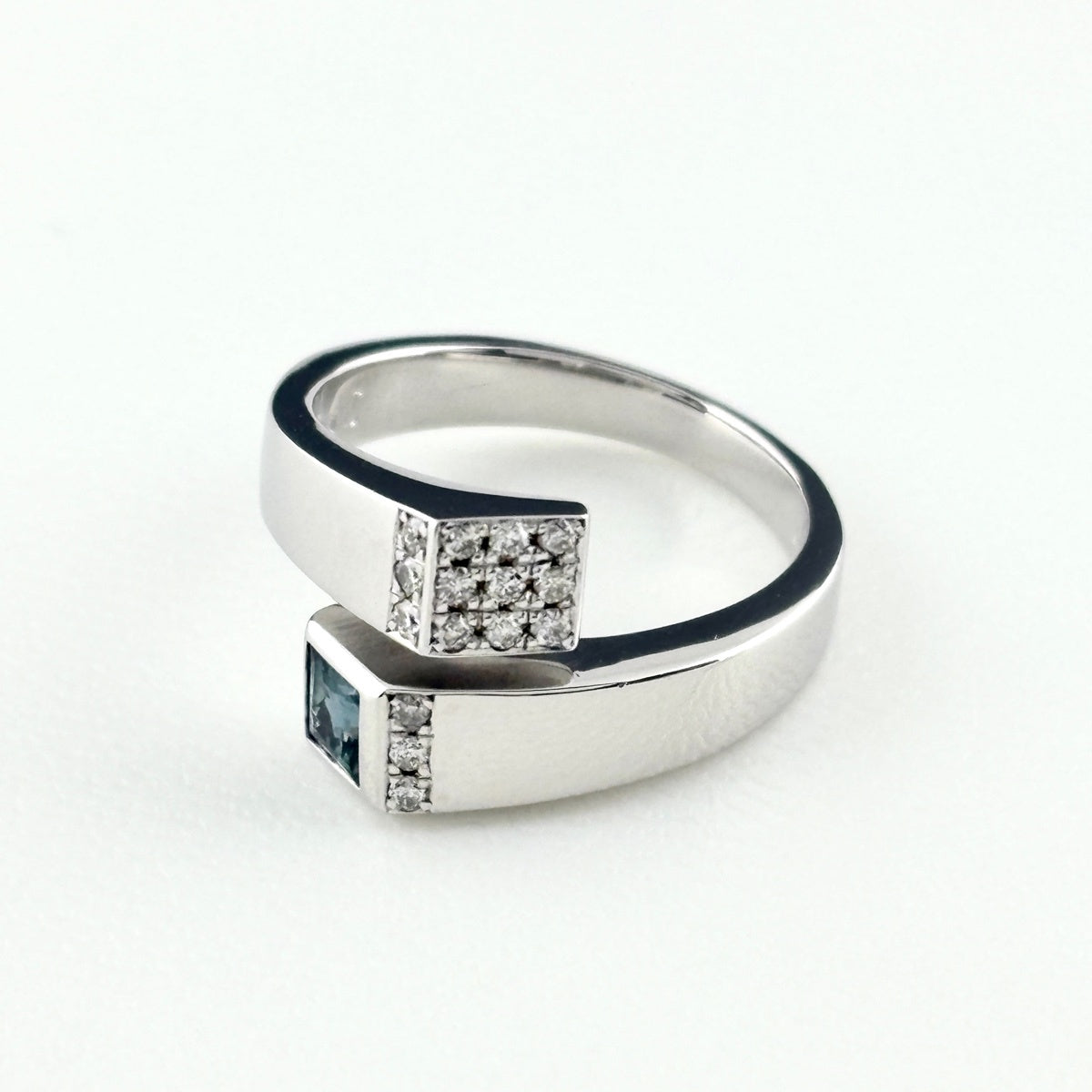ジェムケリー GEMCEREY アレキサンドライト 0.249ct リング 7号 K18 WG