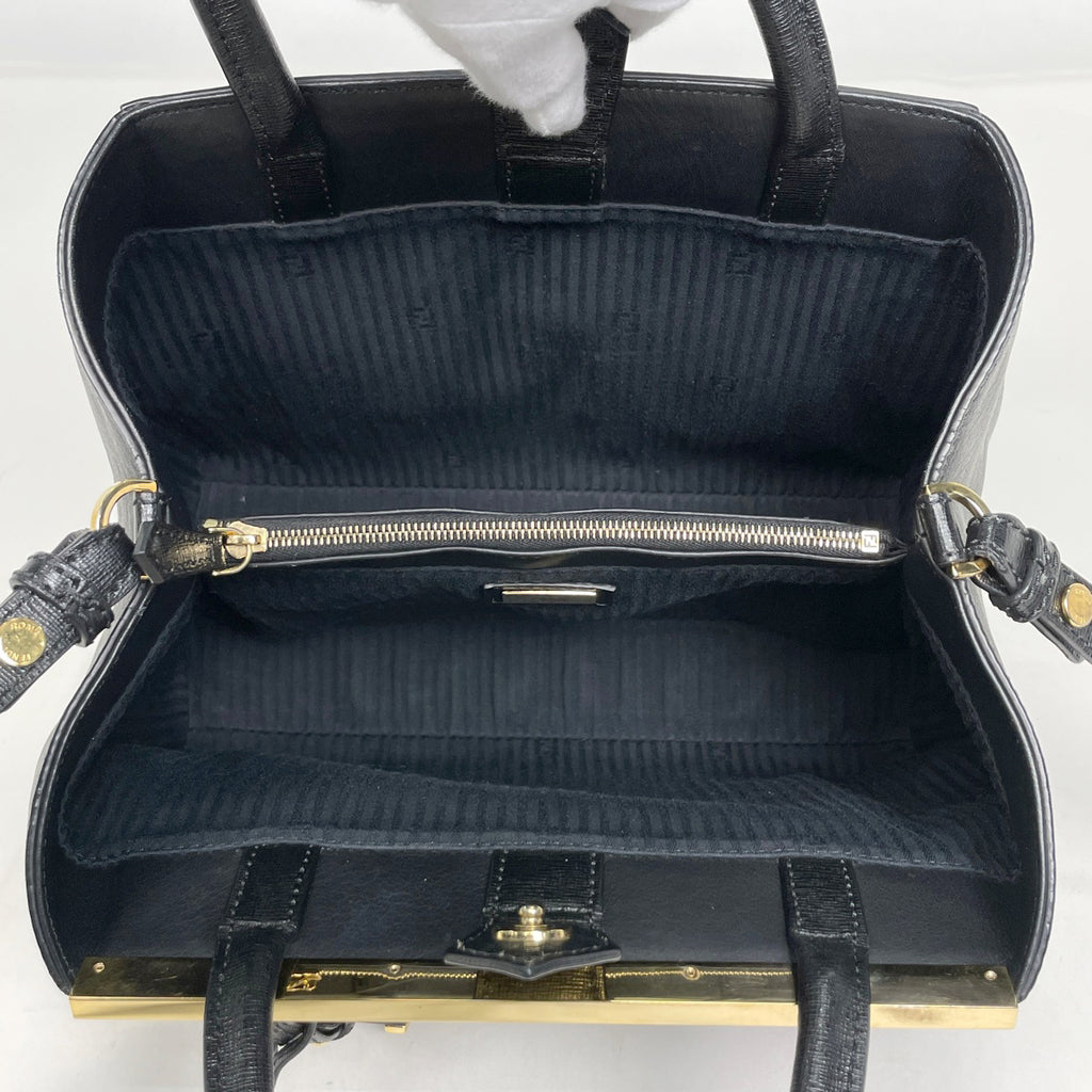 フェンディ プチトゥージュール ハンドバッグ レザー 8BH253