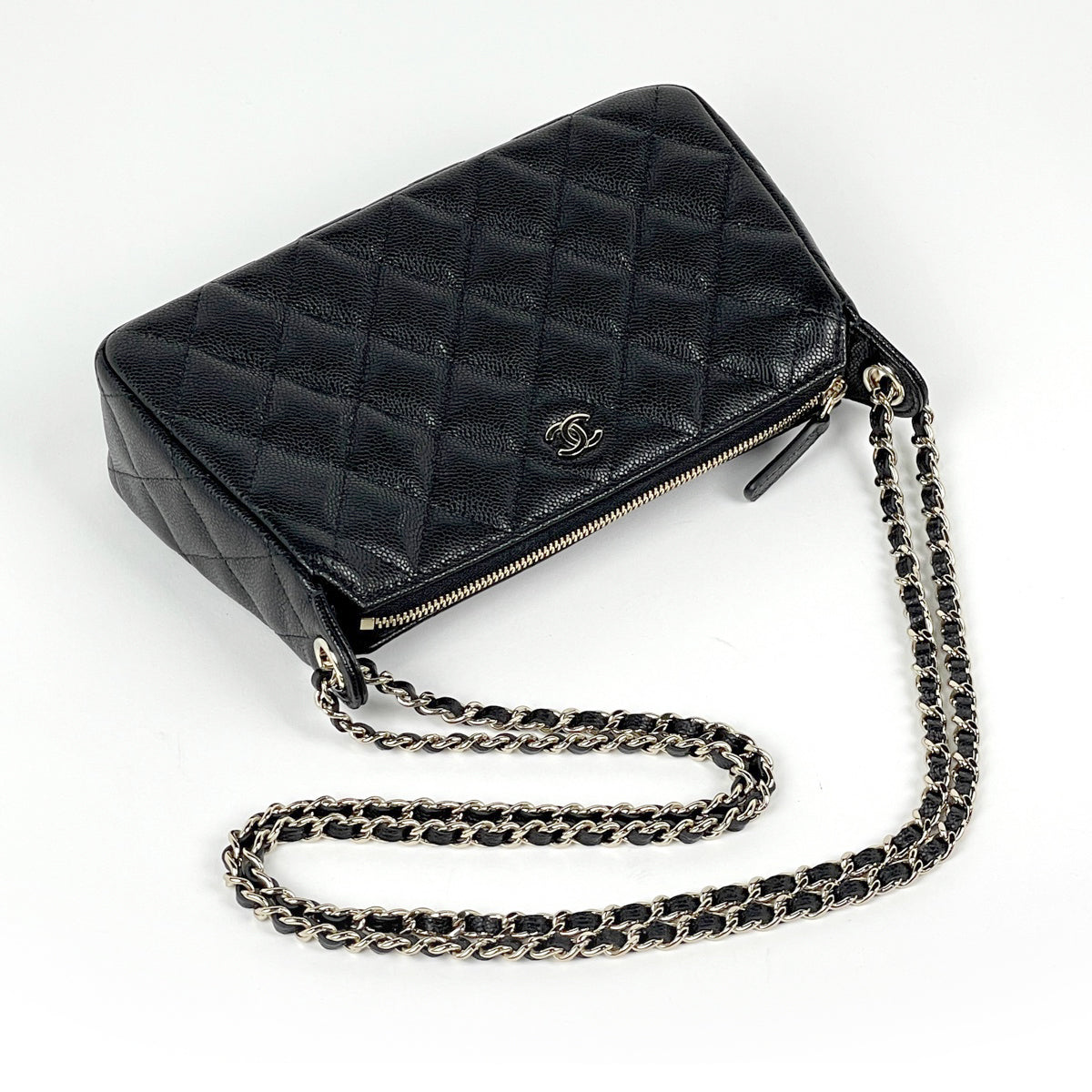 レディース 限定 セール‼️CHANELデカココキャビアスキンクラッチ
