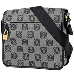 ロエベ リピートアナグラム ショルダーバッグ コーティングキャンバス レディース ブランドバッグ・小物 【中古】brbag