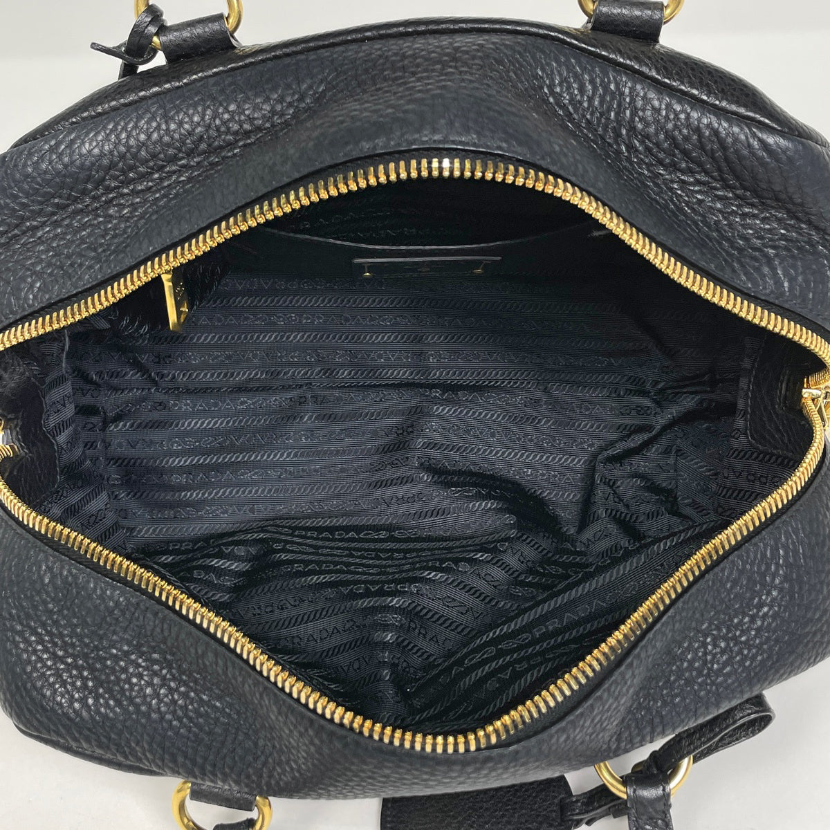 プラダ ロゴ ショルダーバッグ レザー B3091M レディース ブランド