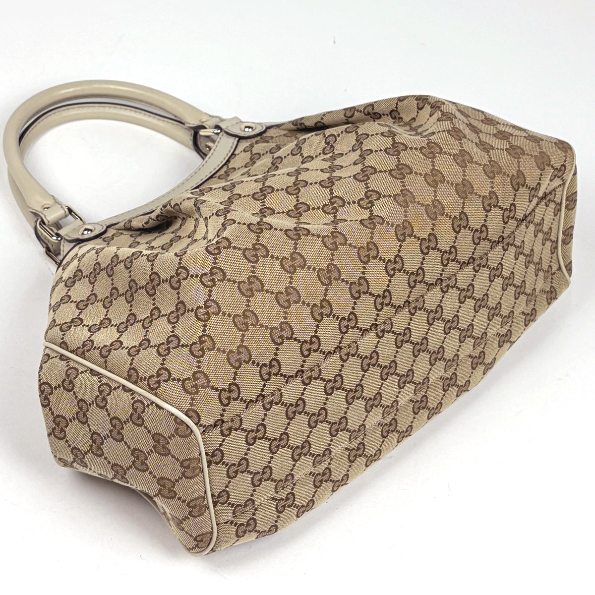 GUCCI★ハンドバック★スウェード生地★GG柄 GUCCI（グッチ） GUCCI G柄 ショルダーバッグ バッグ スウェード
