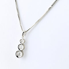 メレダイヤ デザインペンダントトップ ネックレス K14 WG ダイヤモンド レディース ノンブランドジュエリー 【中古】nbjwl