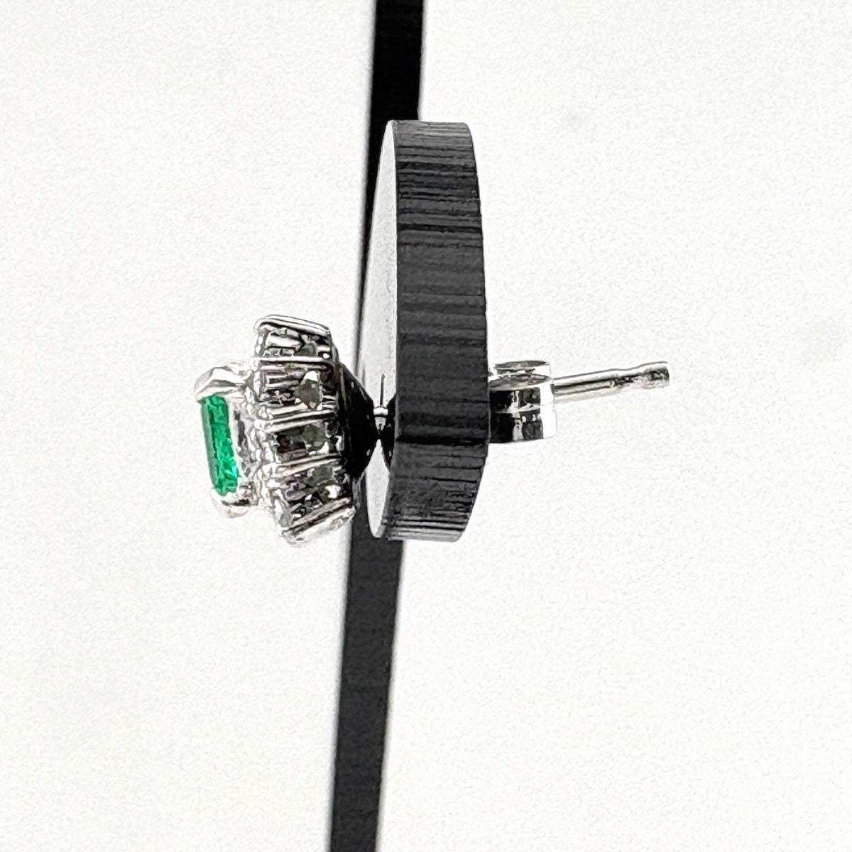 エメラルド デザインピアス ピアス Pt900 Pt850 エメラルド レディース