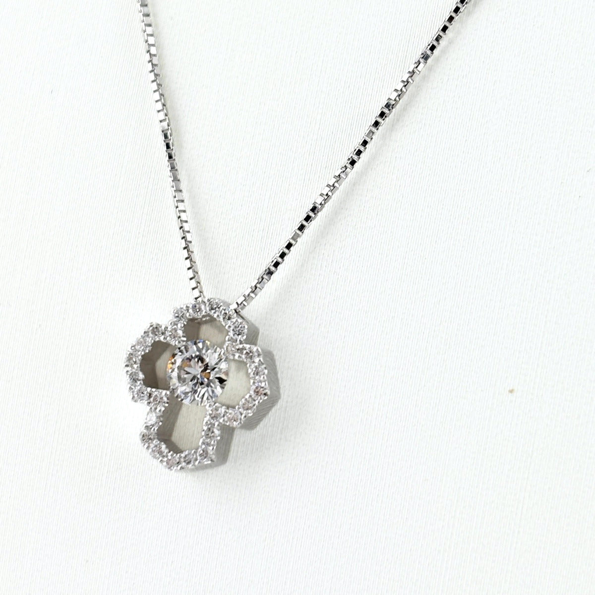 ダイヤモンド デザインネックレス ネックレス K18 WG ダイヤモンド