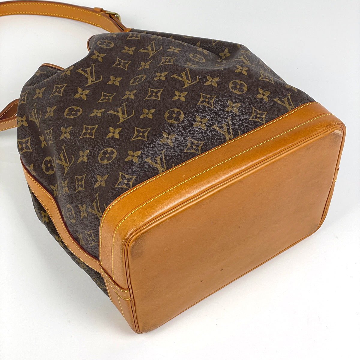 ルイヴィトン Louis Vuitton モノグラム ノエ M42224 バッグ ショルダーバッグ レディース 送料無料 【中古】 ルイ・ヴィトン ノエ ショルダーバッグ モノグラム M42224 レディース