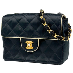 CHANEL シャネル/マトラッセショルダーバッグ ボールチャーム付/317****/シャネル/ABランク/09【中古】 CHANEL（シャネル） 【良品】シャネル ココボール ミニマトラッセ