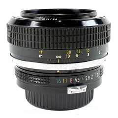 ニコン NIKKOR 55mm F1.2 一眼カメラ用レンズ（マニュアルフォーカス） カメラ 【中古】cambb