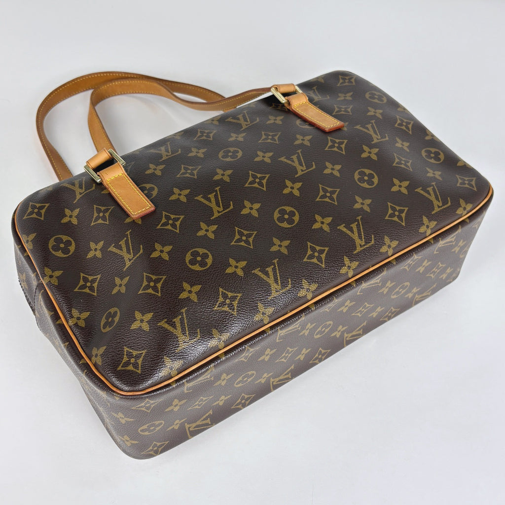 LV ルイヴィトン　M51181　シテGM　ショルダーバッグ　レディース ルイ・ヴィトン シテGM ショルダーバッグ モノグラム M51181