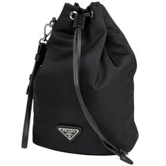 プラダ ロゴプレート ポーチ アクセサリーポーチ ナイロン レディース ブランドバッグ・小物 【中古】brbag