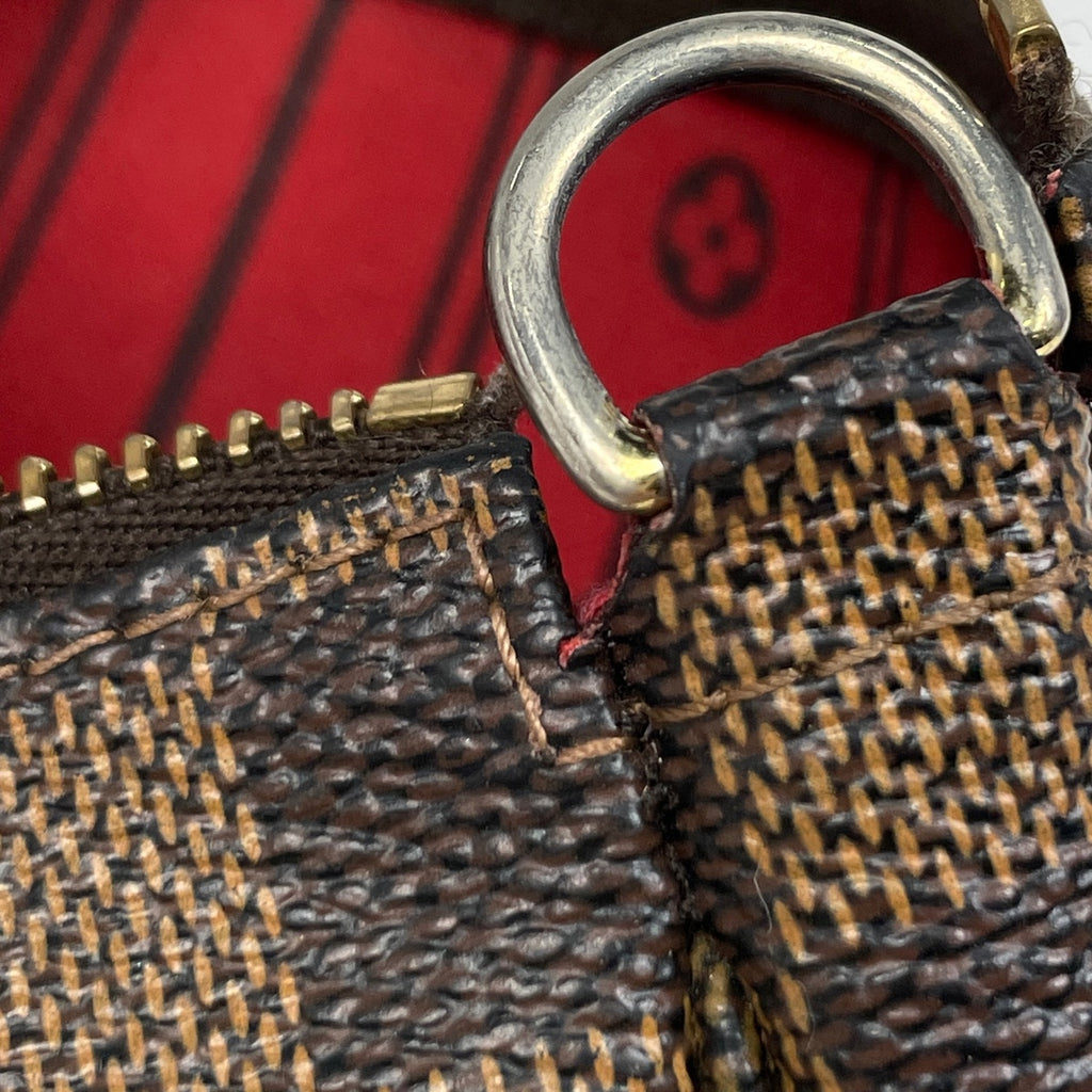 LOUIS VUITTON　ルイヴィトン　トゥルース　アクセサリーポーチ　ダミエ ルイヴィトン アクセサリーポーチ ダミエ ルイ・ヴィトン ダミエ