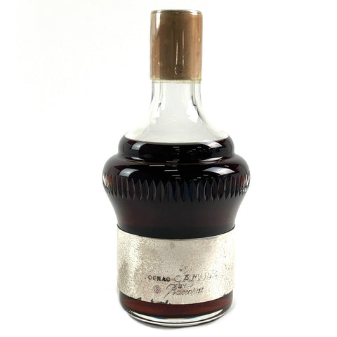 コ*ウ様 【古酒9本まとめ】カミュ ナポレオン シーバスリーガル ジョニ黒 バラ カミュ シルバー トップ バカラボトル 700ml ブランデー コニャック 酒
