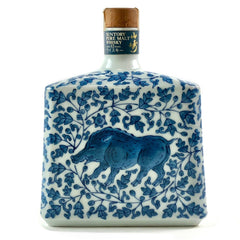サントリー 山崎 12年 染付牡丹唐草亥絵 陶器 600ml 国産ウイスキー 酒 【古酒】liqbb【東京都内限定お届け】