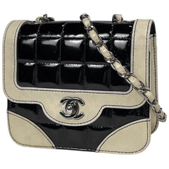 シャネル ショルダーバッグ パテントレザー レディース ブランドバッグ・小物 【中古】brbag