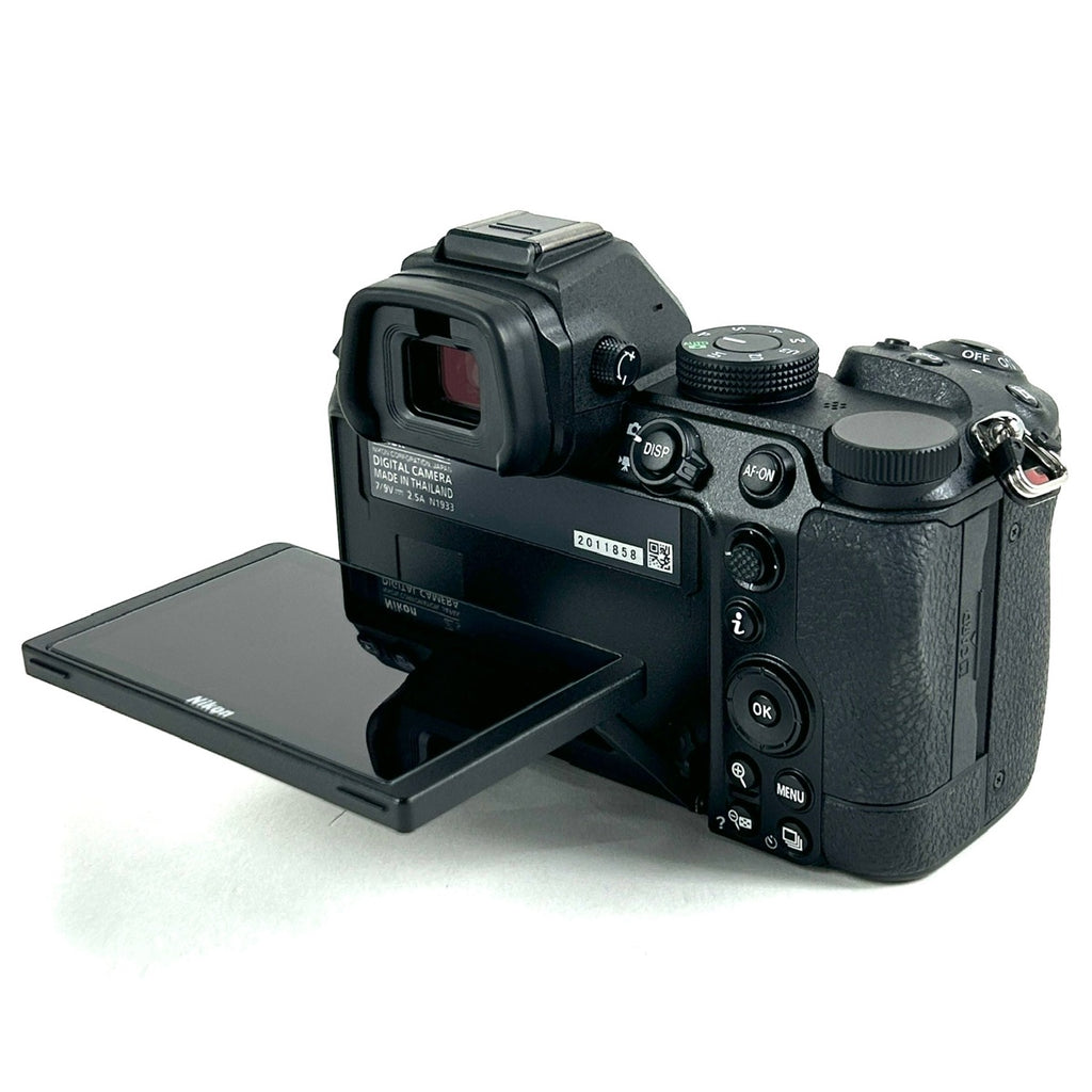 ニコン Nikon Z5 + NIKKOR Z 24-200mm F4-6.3 VR デジタル ミラーレス 一眼カメラ 【中古】