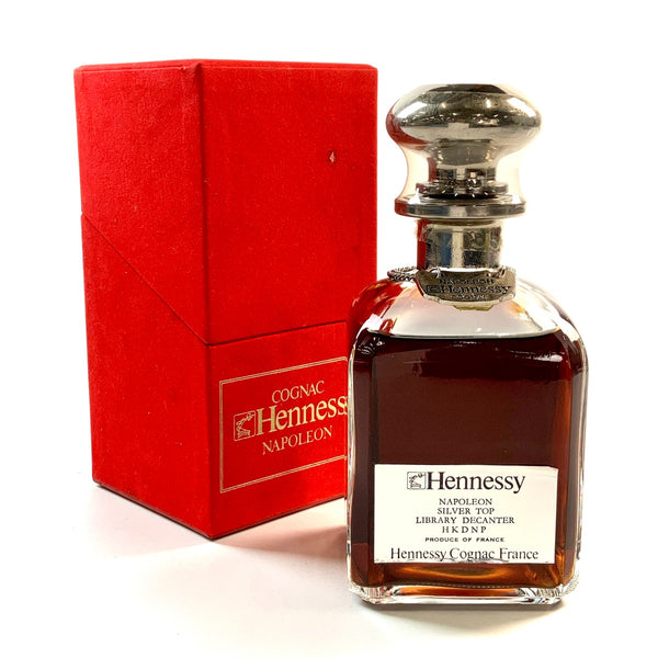 ヘネシー Hennessy ナポレオン シルバートップ 赤箱 700ml 