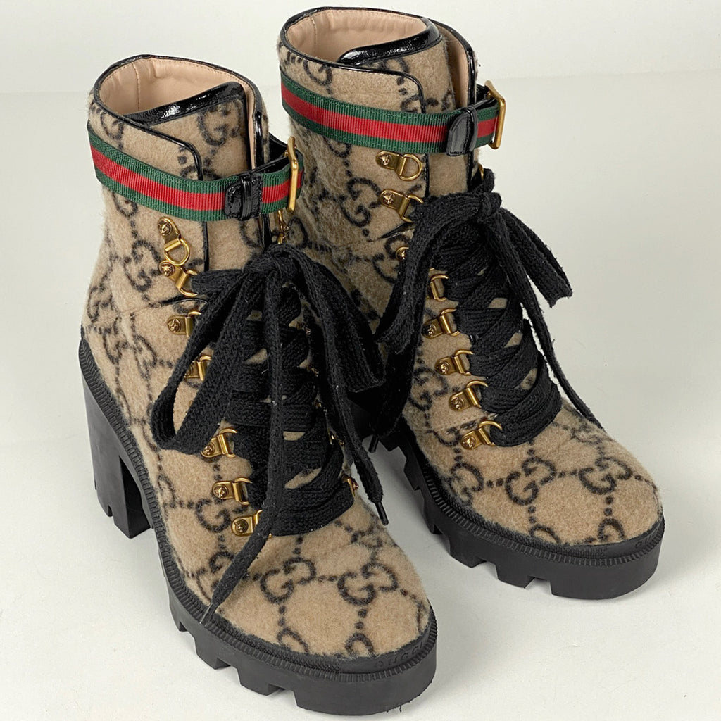 GUCCI ベージュ ショートブーツ - ブーツ